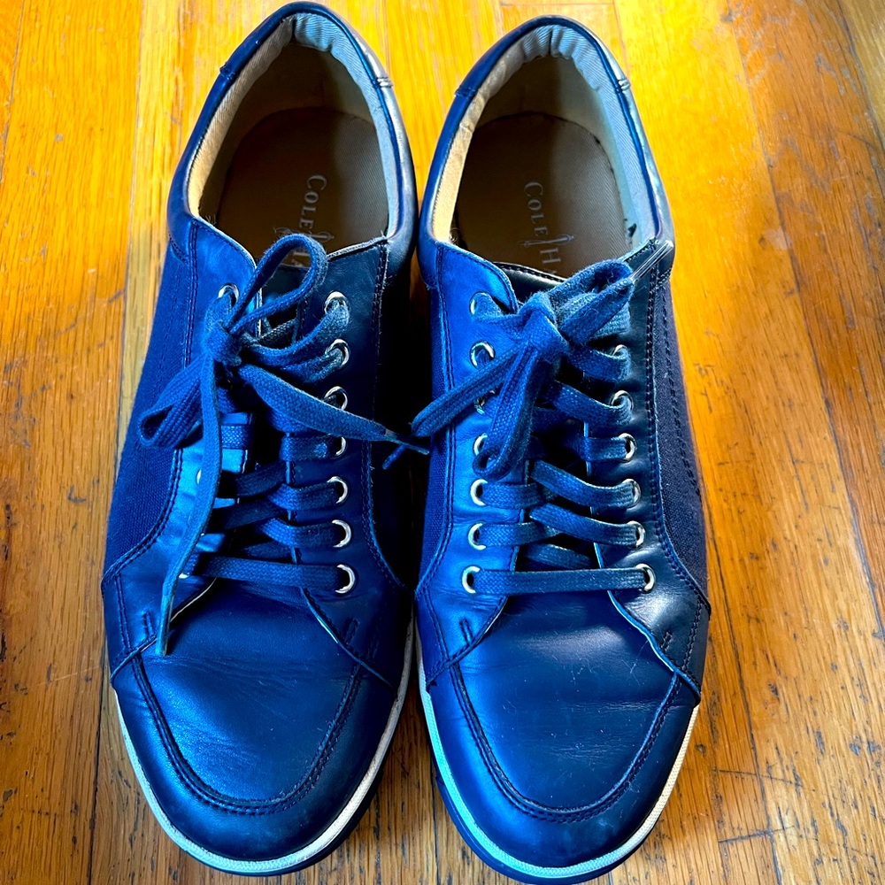 Cole hann size 10 m royal blue leather sneakers. Rubber sole.